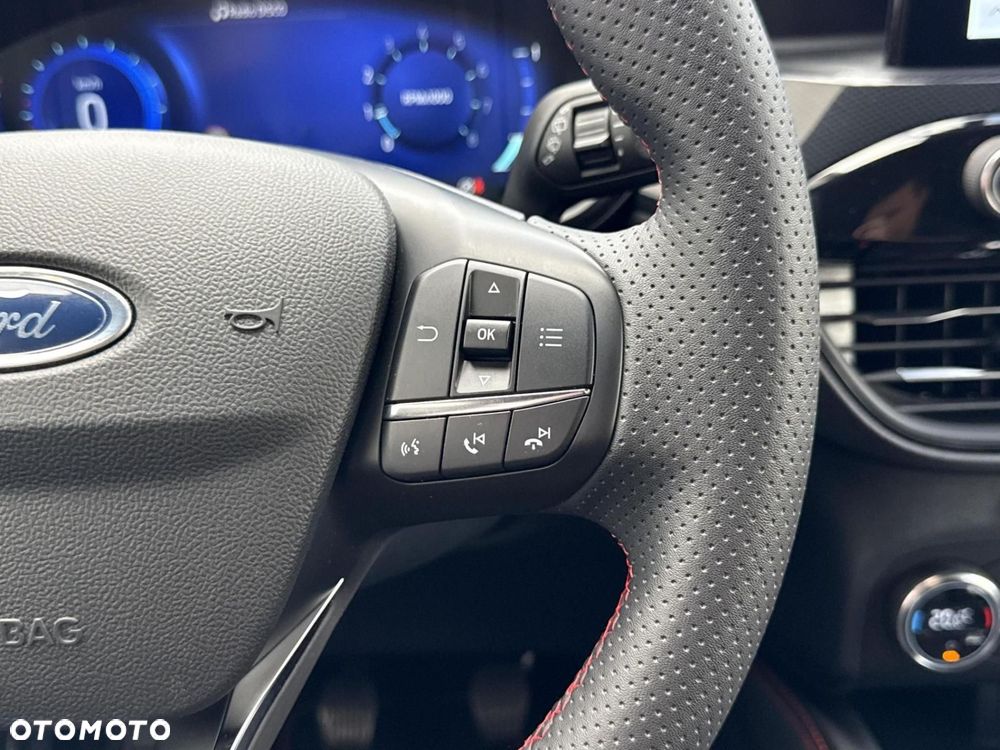 Ford Kuga - 23