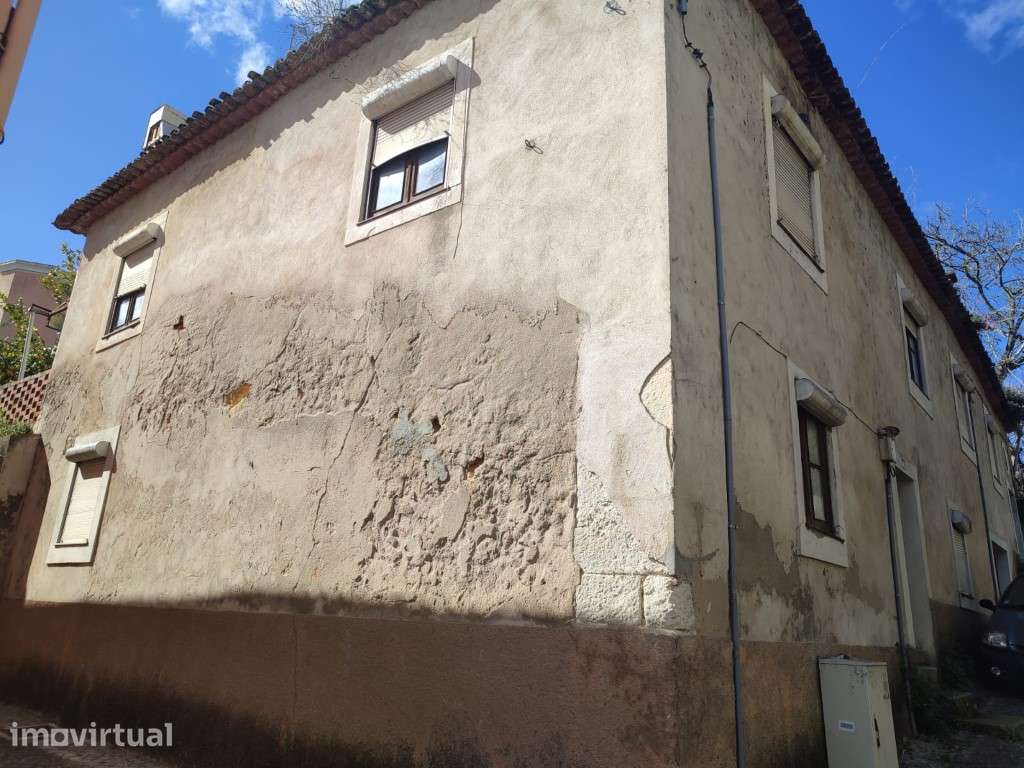 Prédio para Reabilitação no Centro Histórico de Torres Novas - Grande imagem: 3/6
