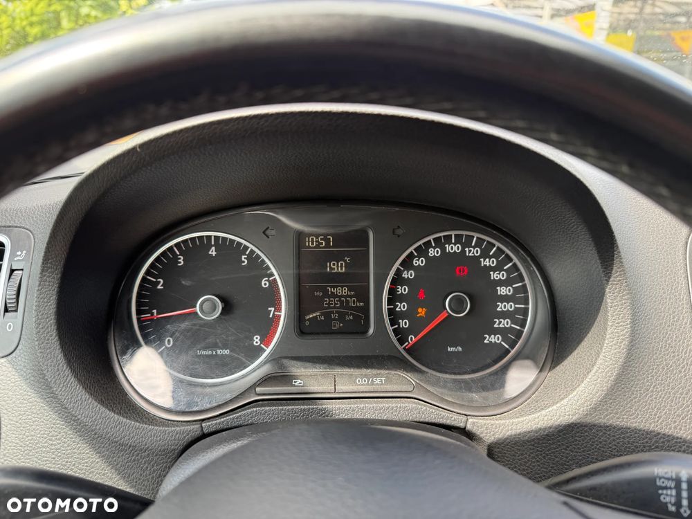 Volkswagen Polo 1.2 12V Comfortline - 19