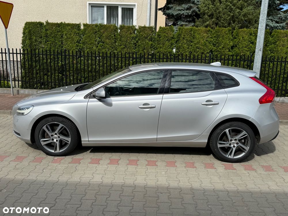 Volvo V40 T2 Drive-E Momentum - 2