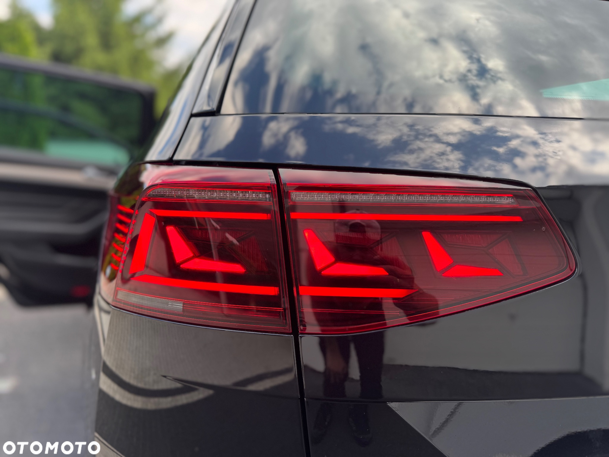 Volkswagen Passat Variant 2.0 TDI SCR DSG 4Motion Elegance - 36
