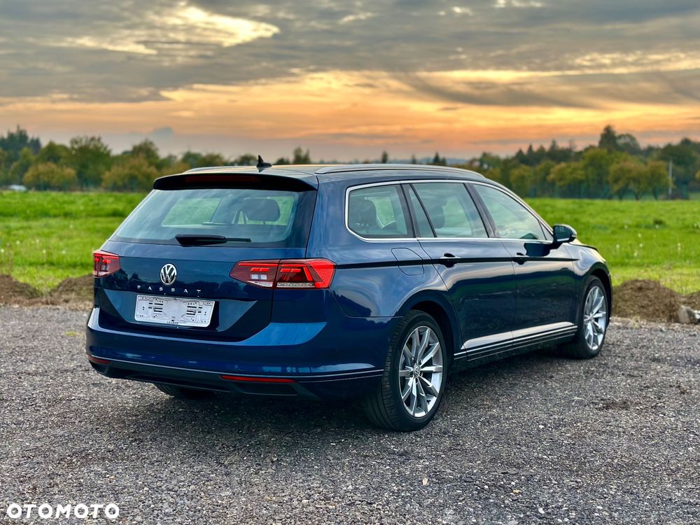 Volkswagen Passat Variant 1.6 TDI SCR DSG Comfortline - 16