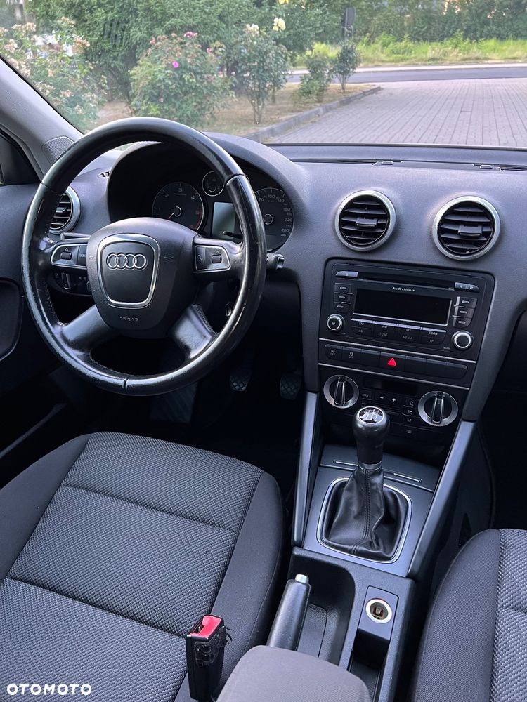 Audi A3 Sportback - 8