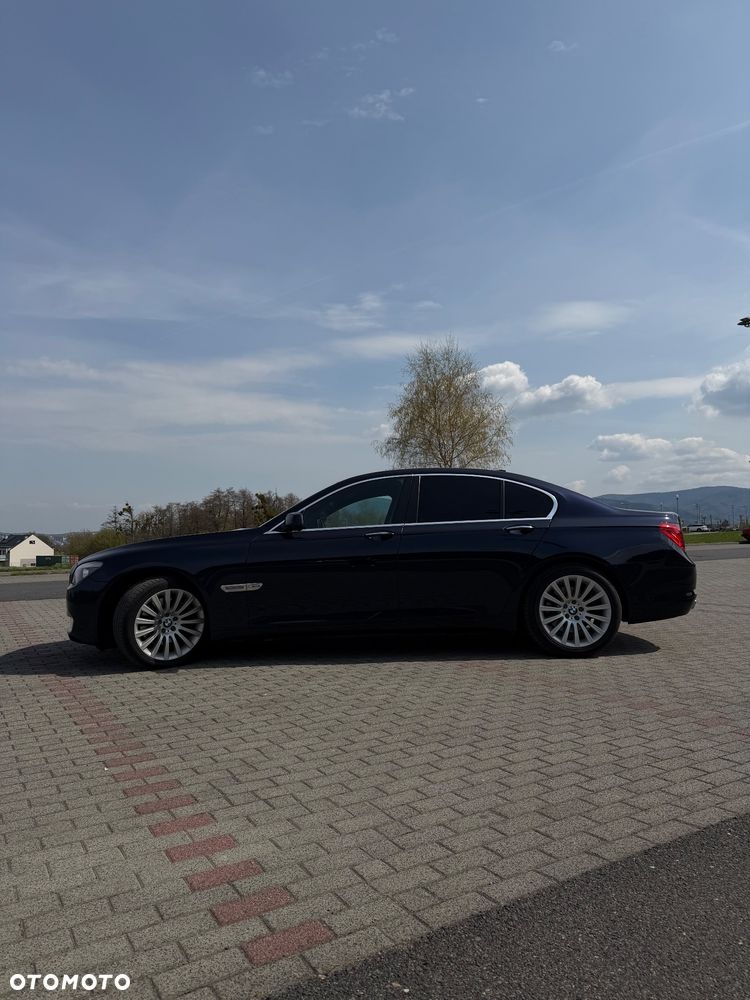 BMW Seria 7 740d xDrive - 3