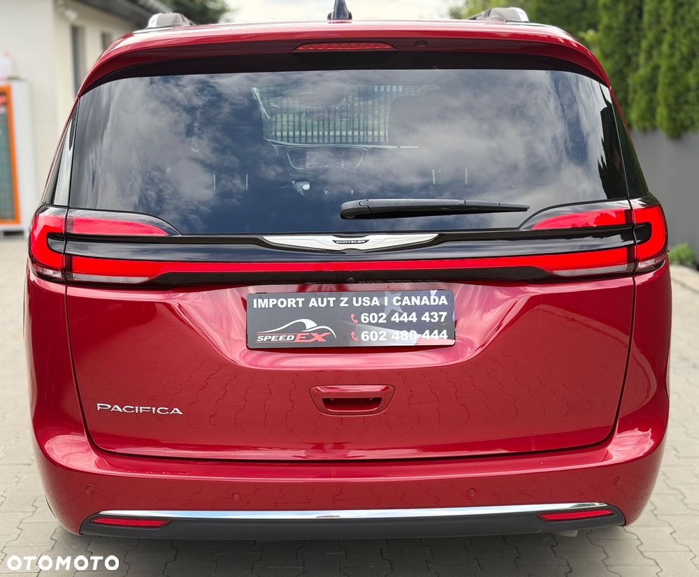 Chrysler Pacifica - 8