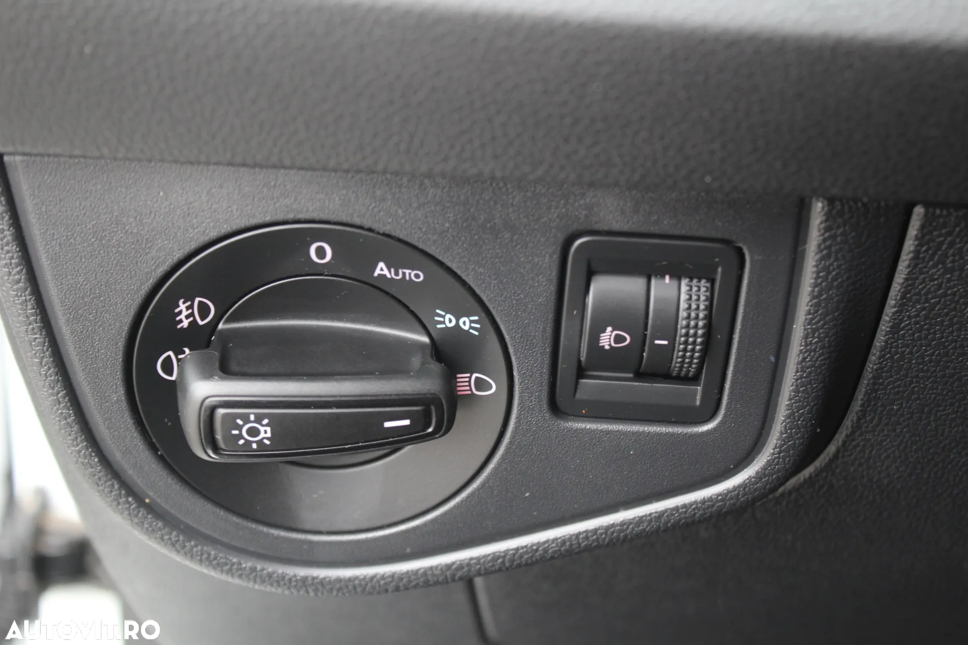Volkswagen Polo 1.0 TSI Highline - 17