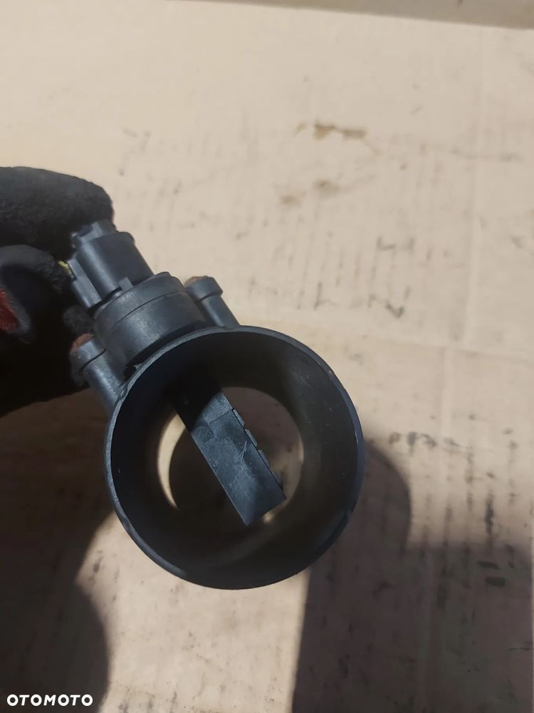 Przepływomierz Opel Corsa D 1.2b 13307079 - 3