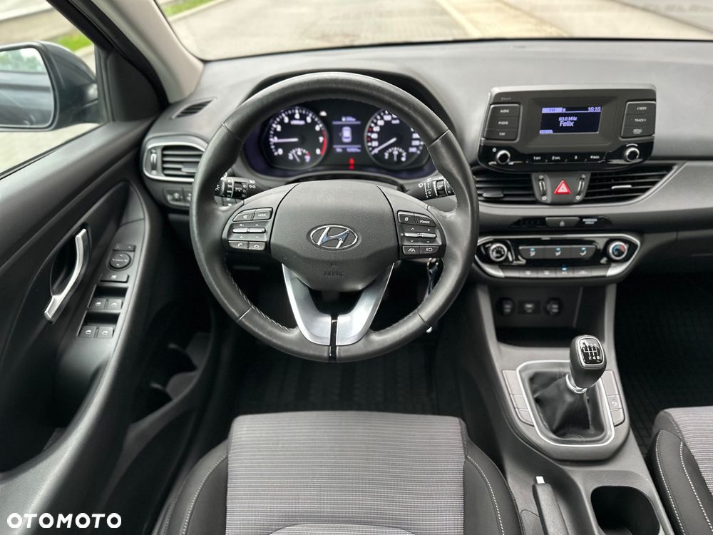 Hyundai i30 1.5 DPI Modern - 27