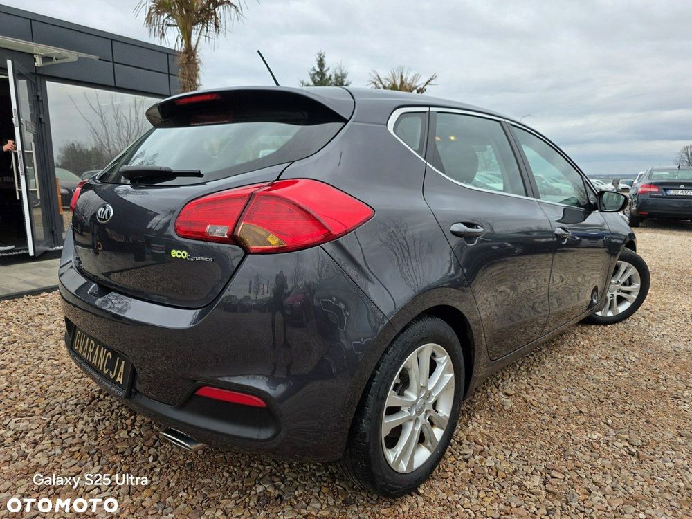 Kia Ceed - 21