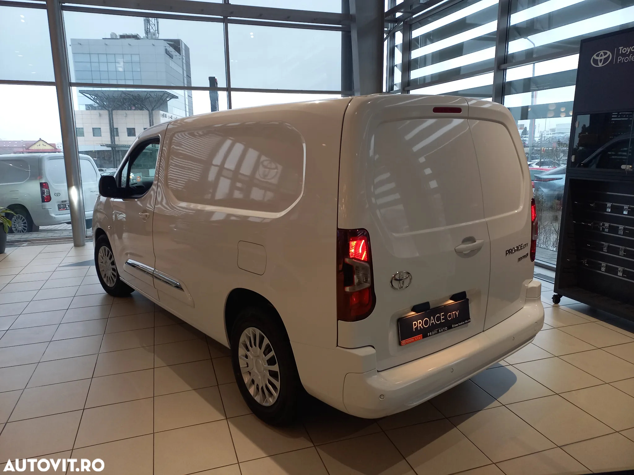 Toyota Proace - 8