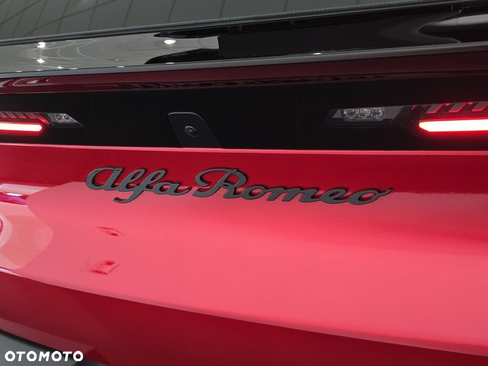 Alfa Romeo Junior 1.2 mHEV Ibrida eDCT - 21