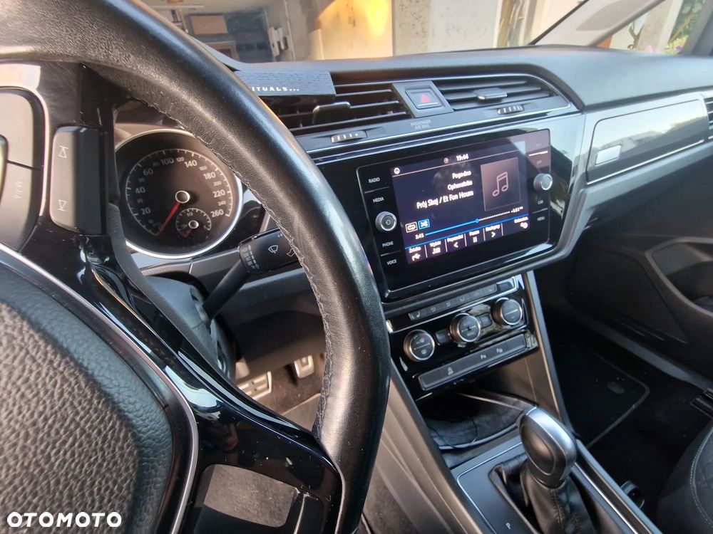 Volkswagen Touran 2.0 TDI BMT IQ Drive DSG - 6