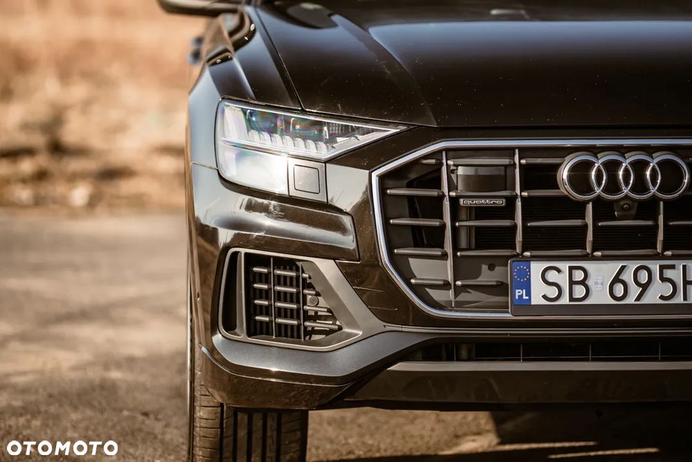 Audi Q8 55 TFSI quattro tiptronic - 9