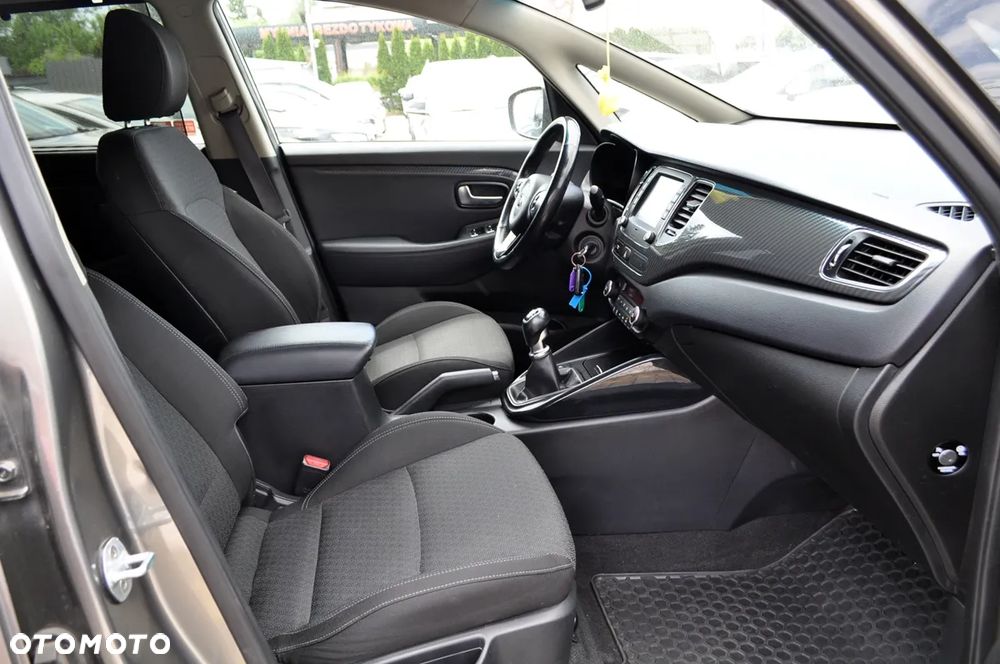 Kia Carens 1.6 GDI L - 30