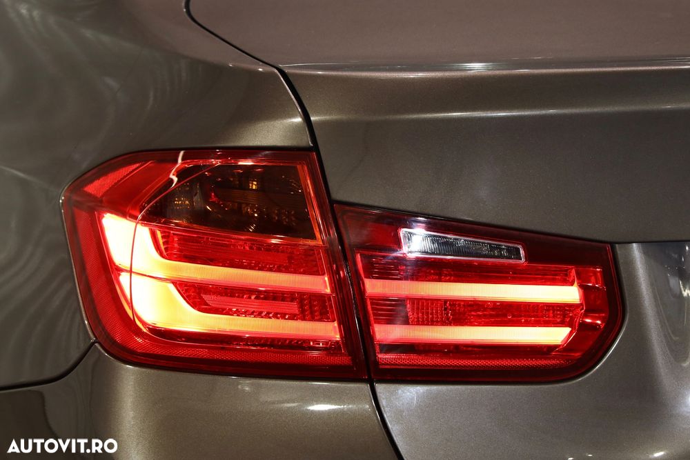 BMW Seria 3 318d Touring Modern Line - 35