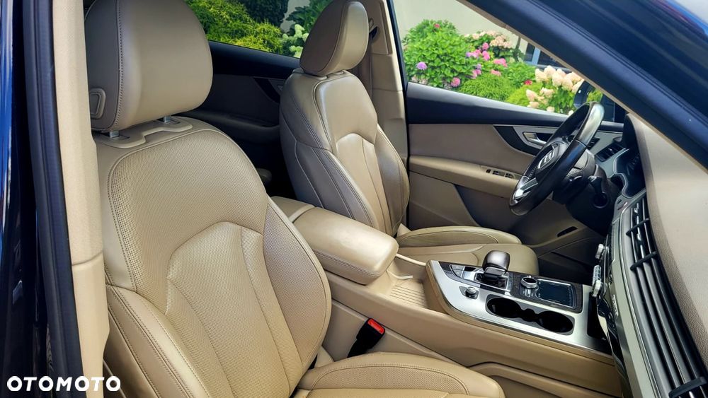Audi SQ7 - 12