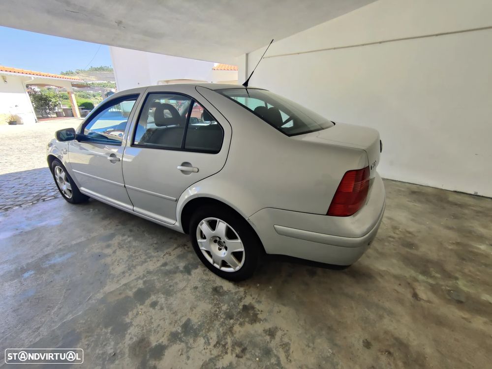 VW Bora 1.9 TDi Highline - 5