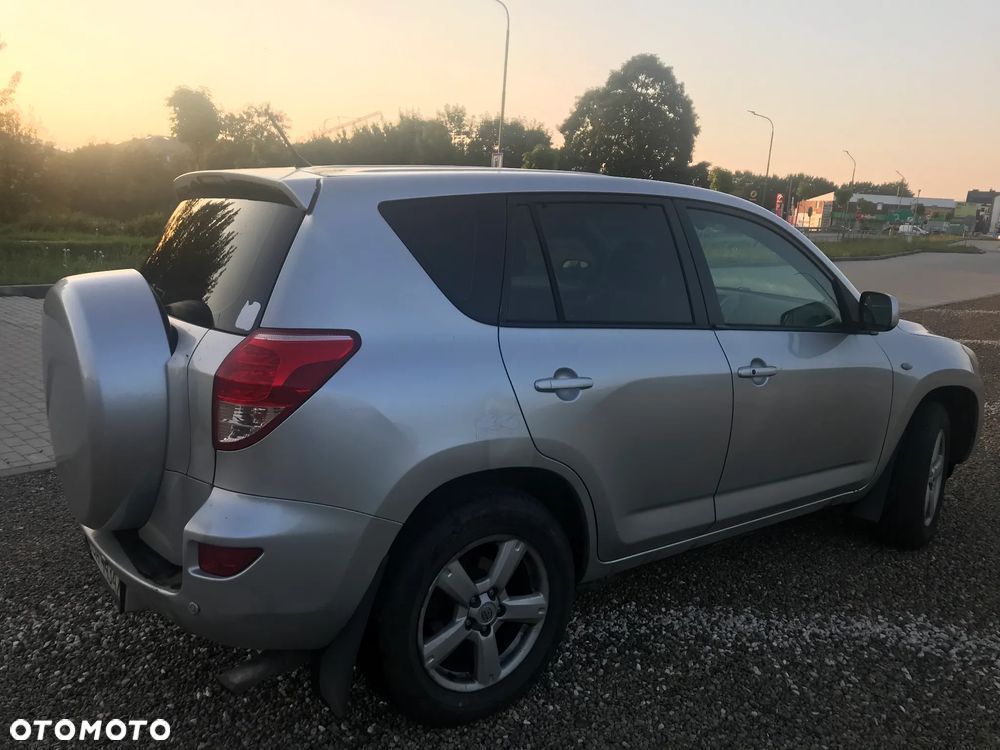 Toyota RAV4 2.2 D-4D 4x4 - 6