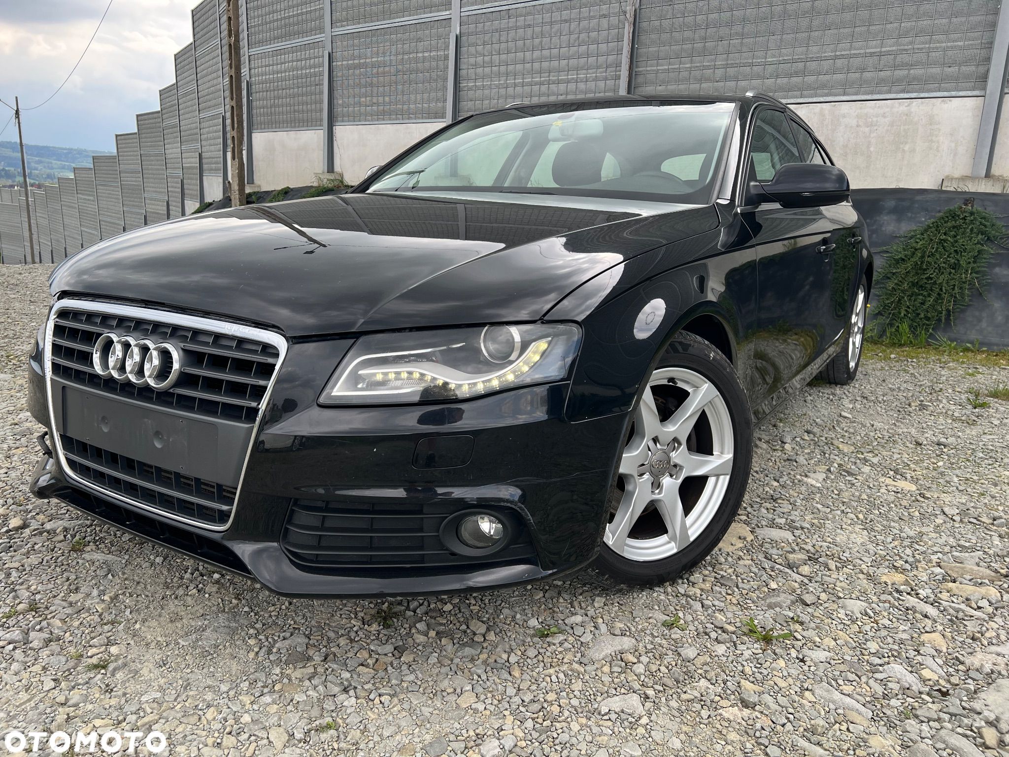 Audi A4 Avant 2.0 TDI DPF multitronic Attraction - 1