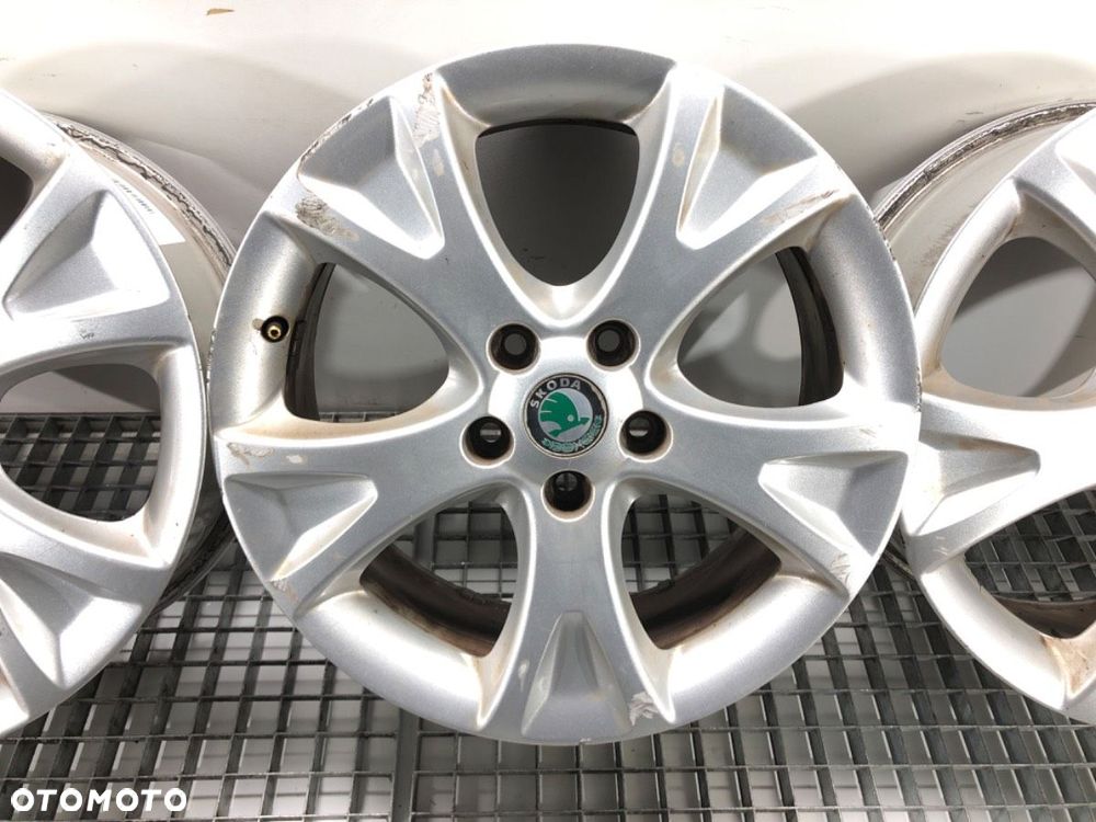 FELGI ALUMINIOWE KOMPLET 17  7j 5x112 57,1  SKODA OCTAVIA II Combi (1Z5) 2004 - 2013  1Z0601025Q - 3