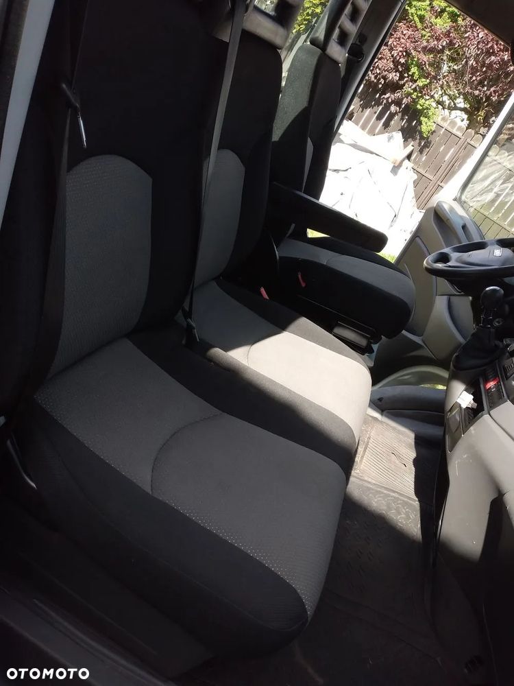 Iveco 3,0 CNG F1CE0441A osprzęt silnika 2013r, kabina szkielet ,  wał napędowy pół resory poduszki , koła z ładnymi oponami , sterowniki silnika i inne części - 7