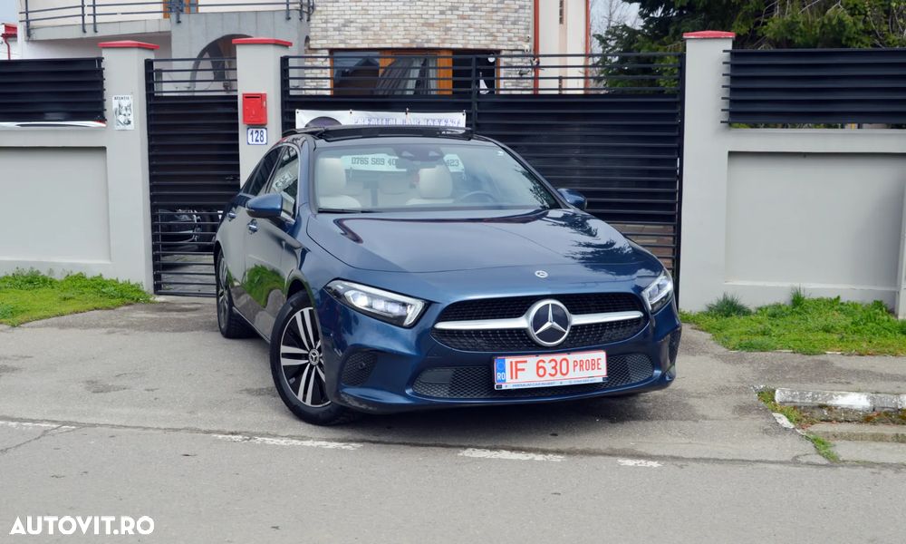 Mercedes-Benz A 180 Sedan 7G-DCT Lim. Special Edition - 37