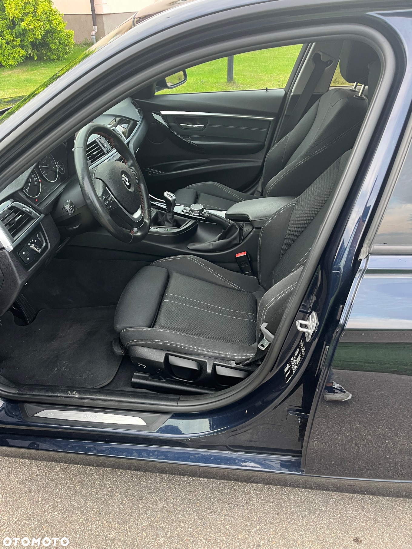 BMW Seria 3 320d Sport Line - 12