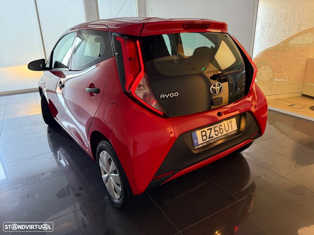 Toyota Aygo x-cite - 15