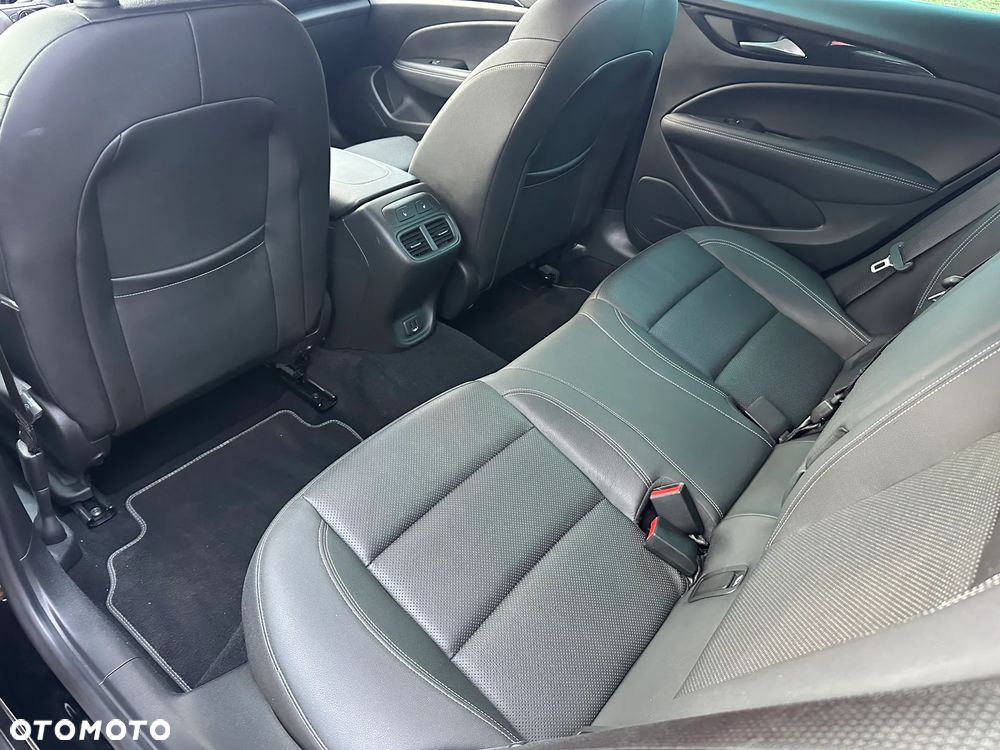 Opel Insignia Grand Sport 2.0 Diesel Exclusive - 33