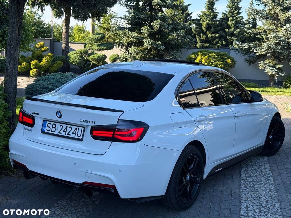 BMW Seria 3 328i - 13