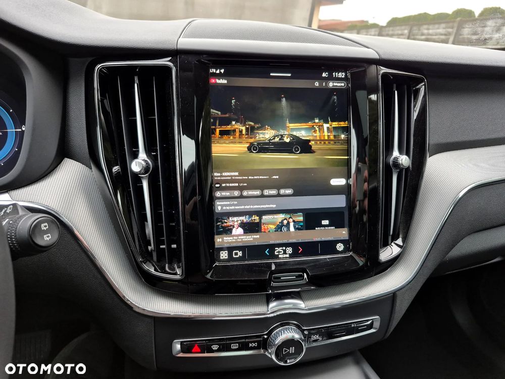 Volvo XC 60 T6 Plug-In Hybrid AWD Inscription - 19