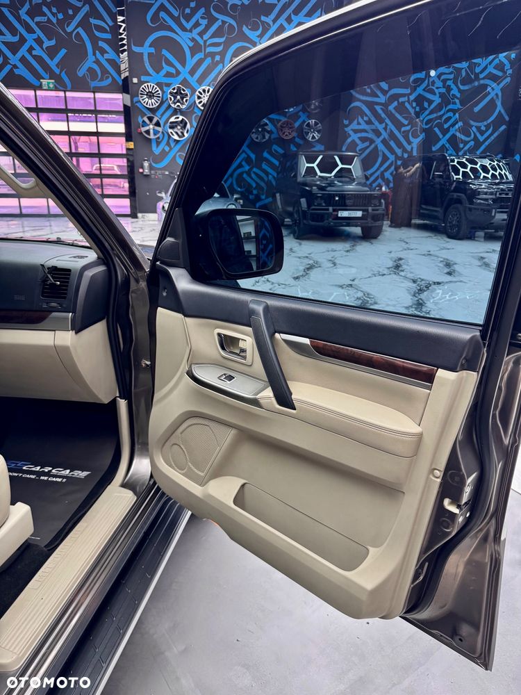 Mitsubishi Pajero 3.8 V6 Automatik Instyle - 24