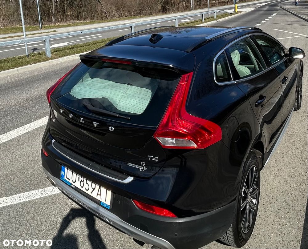Volvo V40 Cross Country T4 Ocean Race - 4
