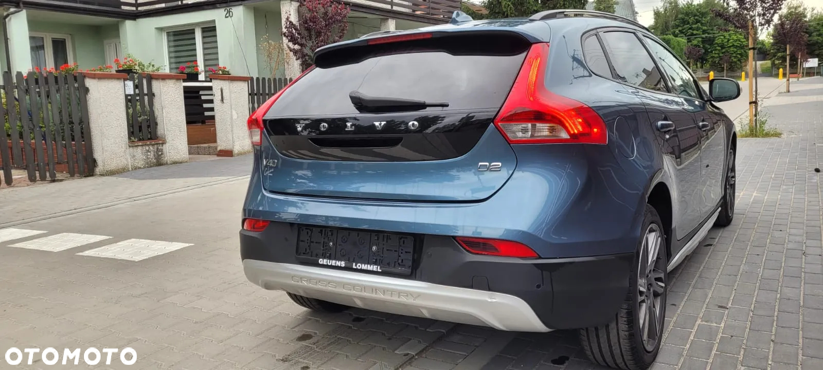 Volvo V40 Cross Country D2 Momentum - 13