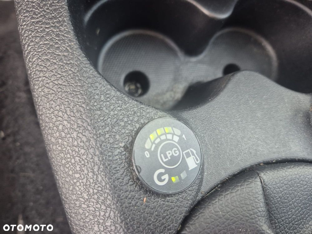 Dacia Sandero 1.0 TCe Laureate S&S - 13