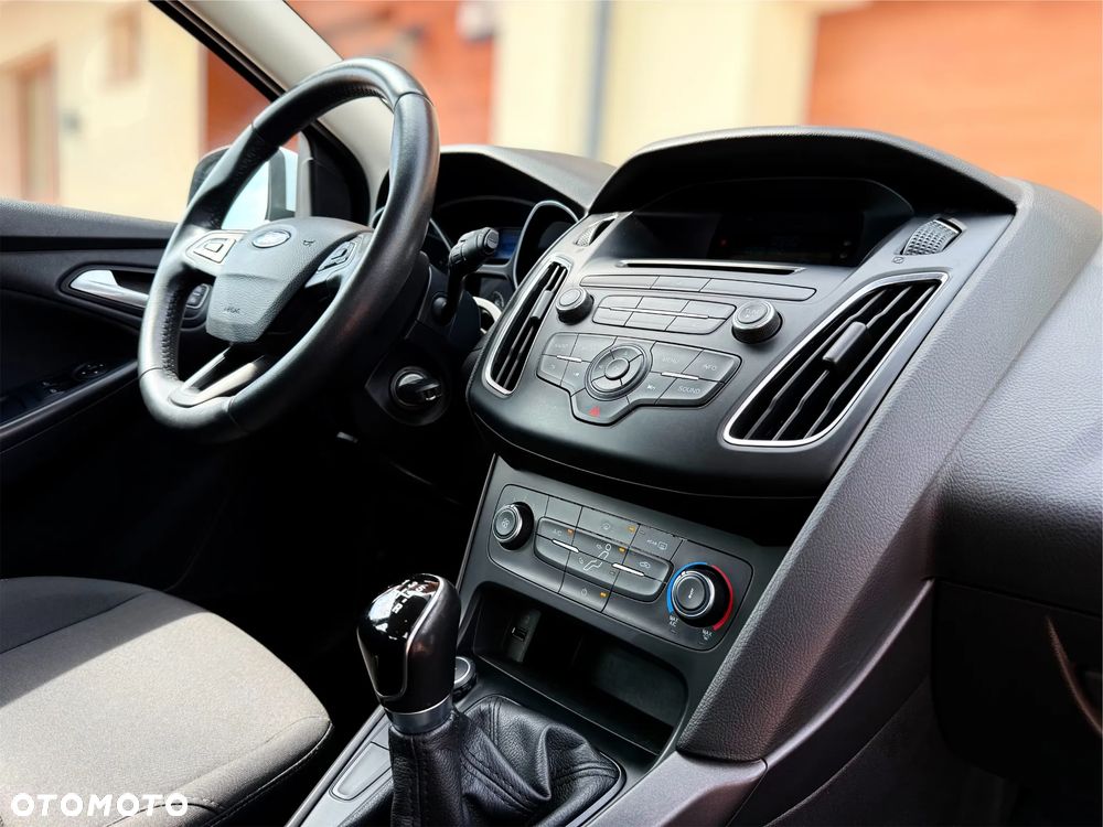 Ford Focus 1.0 EcoBoost Trend Sport - 12