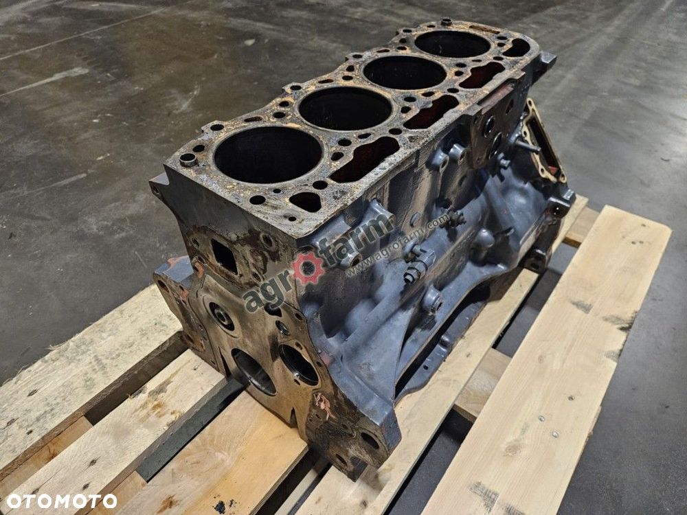Blok silnika Ford 5640, 6610S, 6640, 6810S - 3