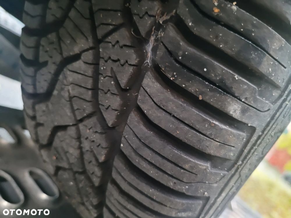 Ford Fiesta 1.0 EcoBoost S&S COOL&CONNECT - 29