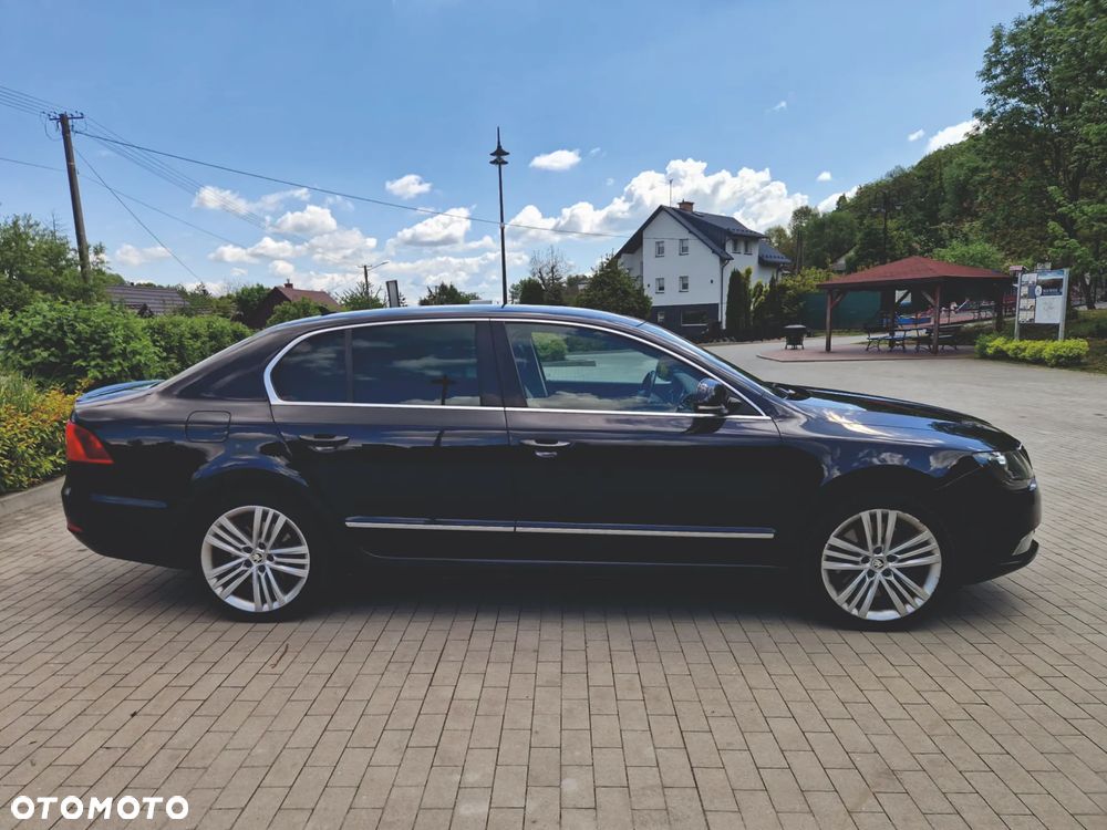 Skoda Superb 3.6 FSI 4x4 Elegance DSG - 8