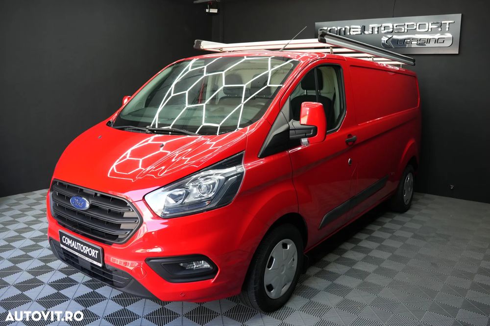 Ford TRANSIT CUSTOM - 3