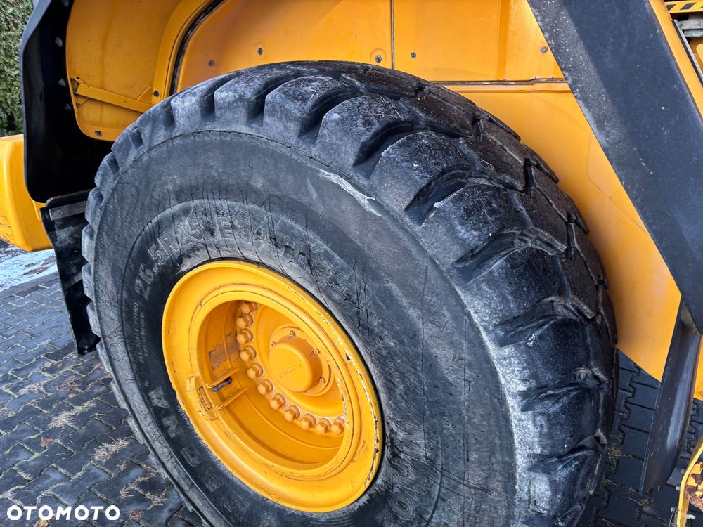 Volvo L150H rok 2016, 26ton, 4,2m3 opony 70%, bdb - 11