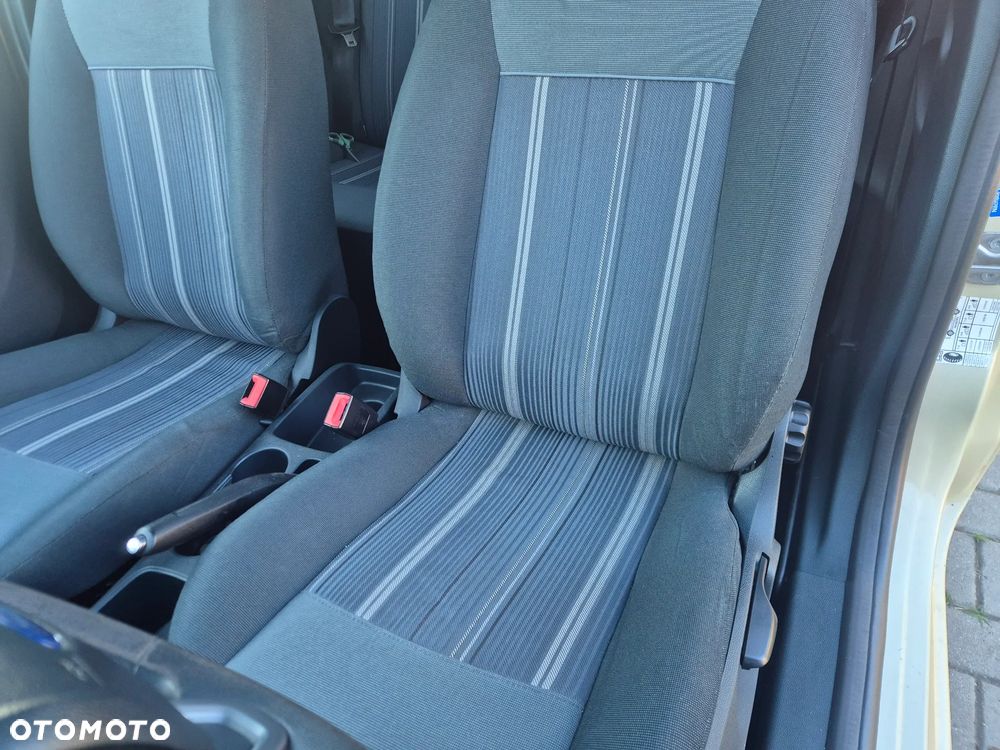 Ford Fiesta - 5
