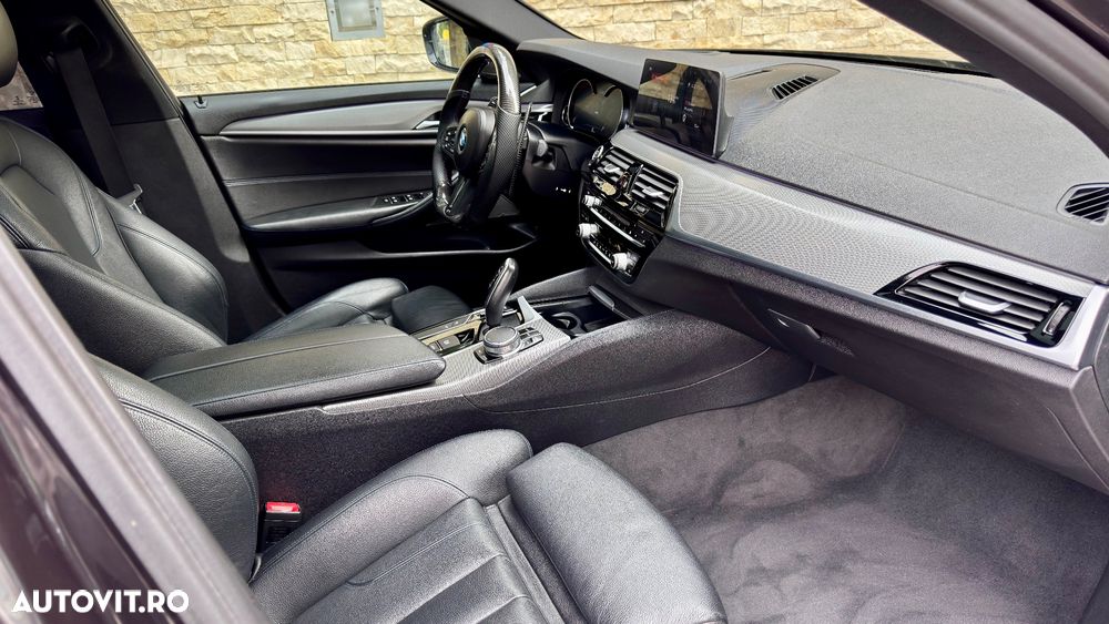 BMW Seria 5 540i xDrive AT - 10