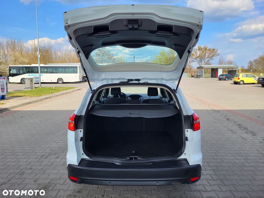 Ford Focus 1.0 EcoBoost Trend Edition Business - 35