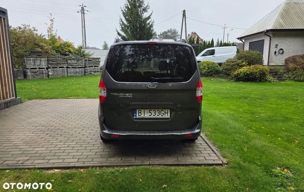 Ford Tourneo Courier 1.5 TDCi Titanium - 5