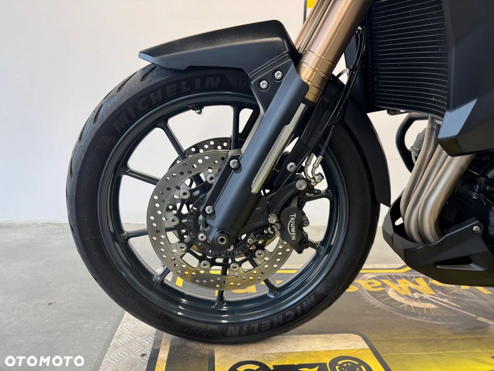Triumph Tiger - 18