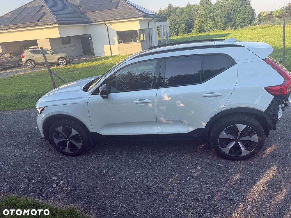 Volvo XC 40 B5 B AWD Ultimate Dark - 4