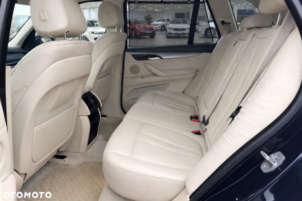 BMW X5 xDrive25d Sport-Aut - 25