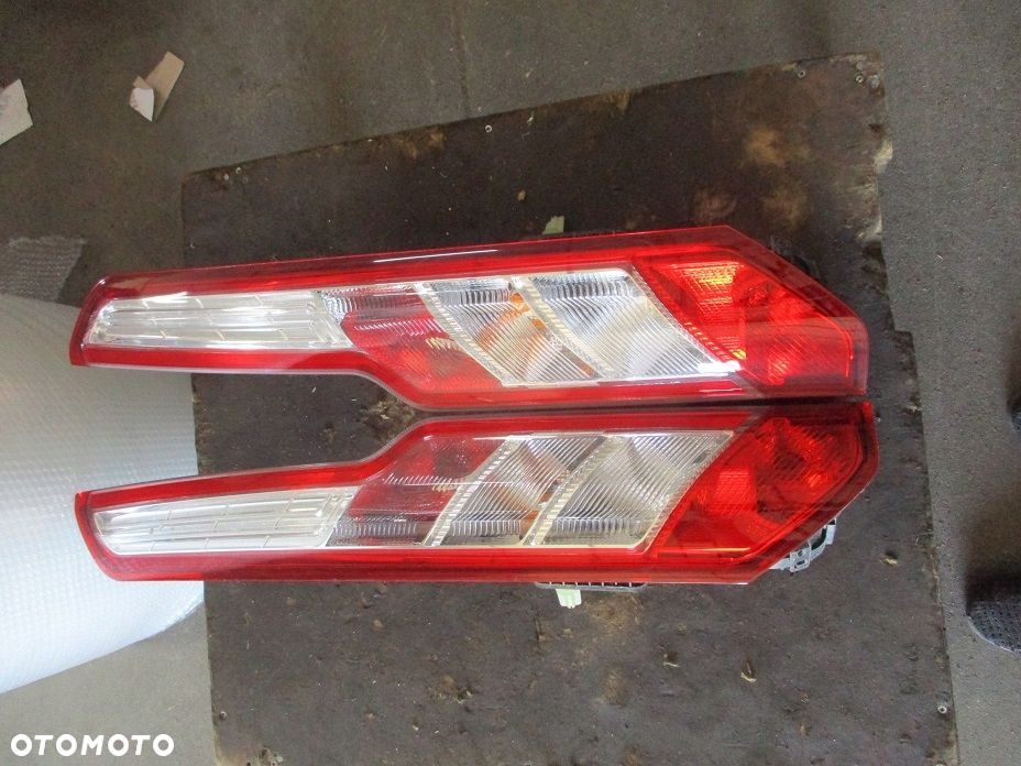 FORD TRANSIT CUSTOM LAMPA TYŁ PRAWA/LEWA EU - 1