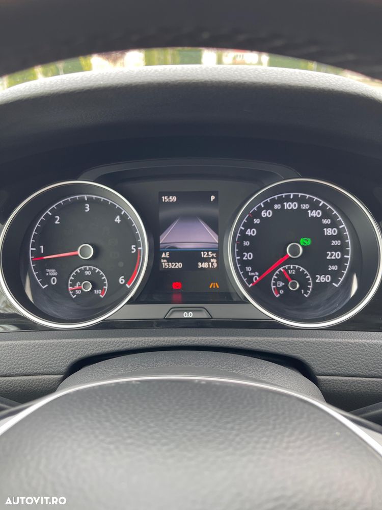 Volkswagen Golf 2.0 BlueTDI DSG Highline - 14